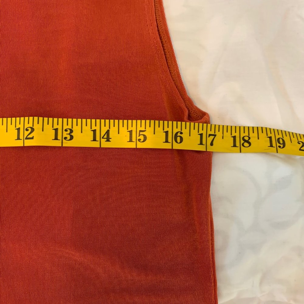 Fiore Rust Colored Ribbed Sleeveless Shell - Picture 7 of 9
